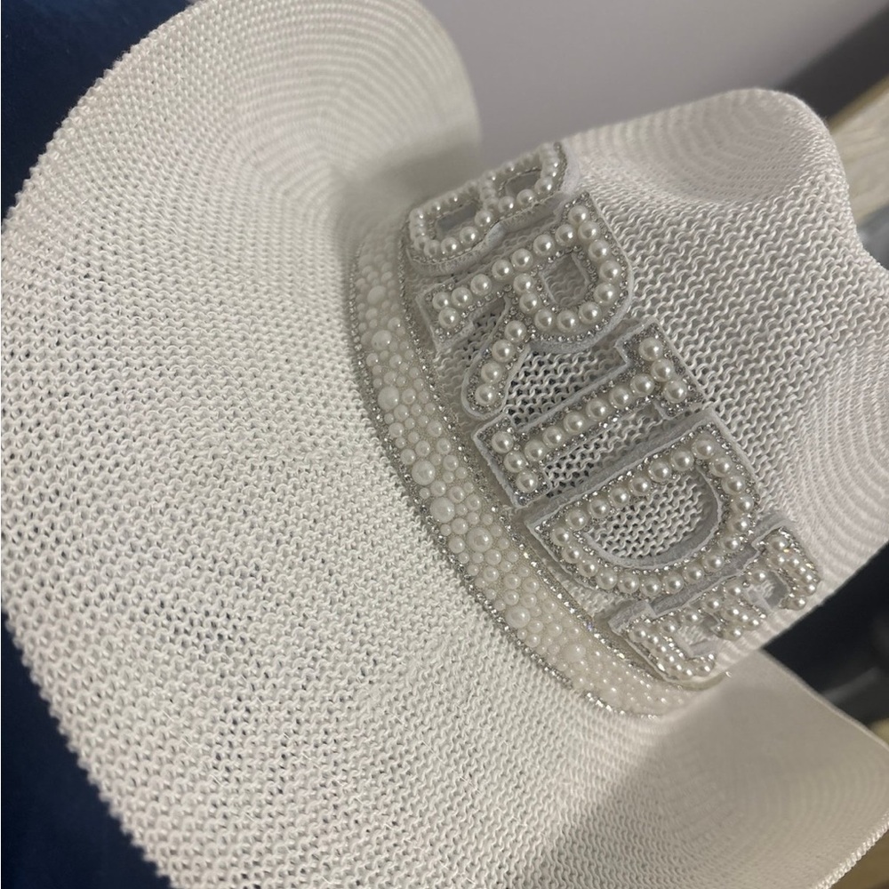 White Bride Cowboy Hat - Picture 4 of 4